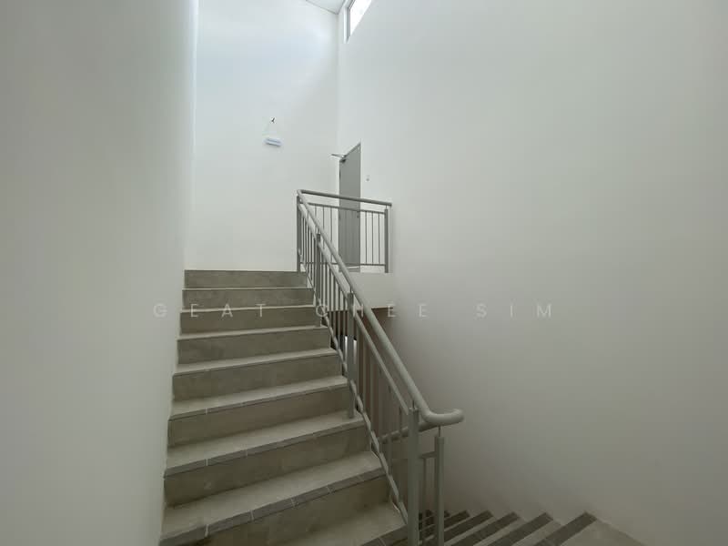 Shop / Office for Rent in Taman Adda Heights (Tebrau) - Geat Chee Sim - Staircase  - PropertyGuru.com.my