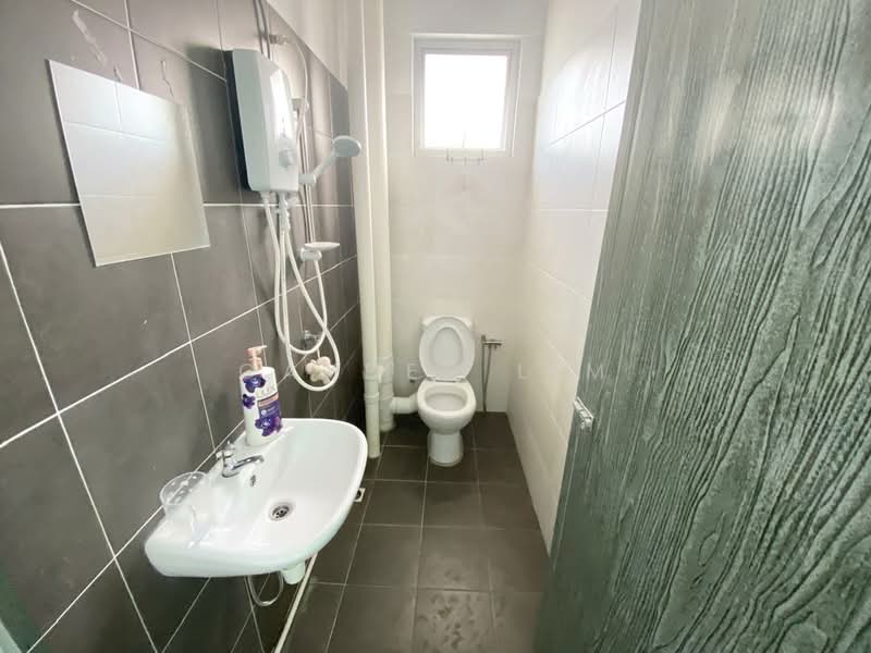 The Rise Collection 3 untuk Untuk Disewa - RM 2,000 /bulan, Mac 2026 - Bathroom - PropertyGuru.com.my