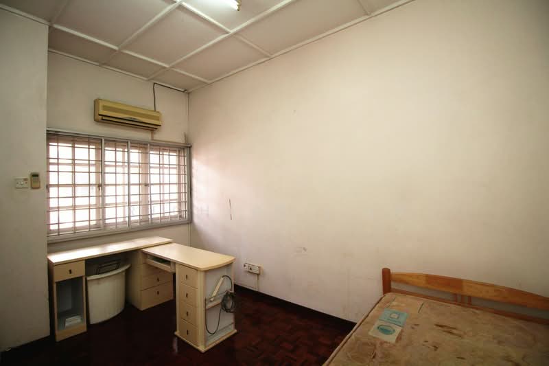 Rumah Teres 2 Tingkat untuk Dijual di SS 23, Taman Sea (Petaling Jaya) - Richard Liew - Bedroom - PropertyGuru.com.my