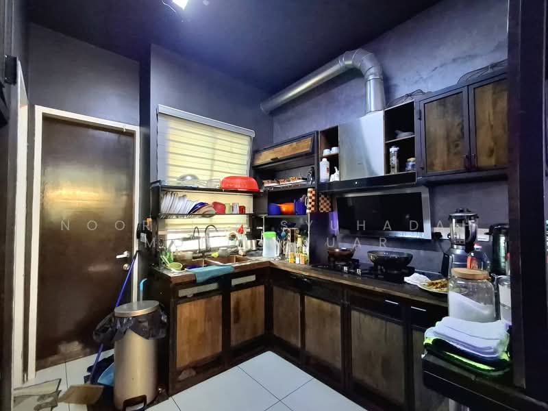 2-storey Terraced House for Sale in Bemban (Melaka) - Noorelia Syuhadah Mohd Anuar - Kitchen - PropertyGuru.com.my