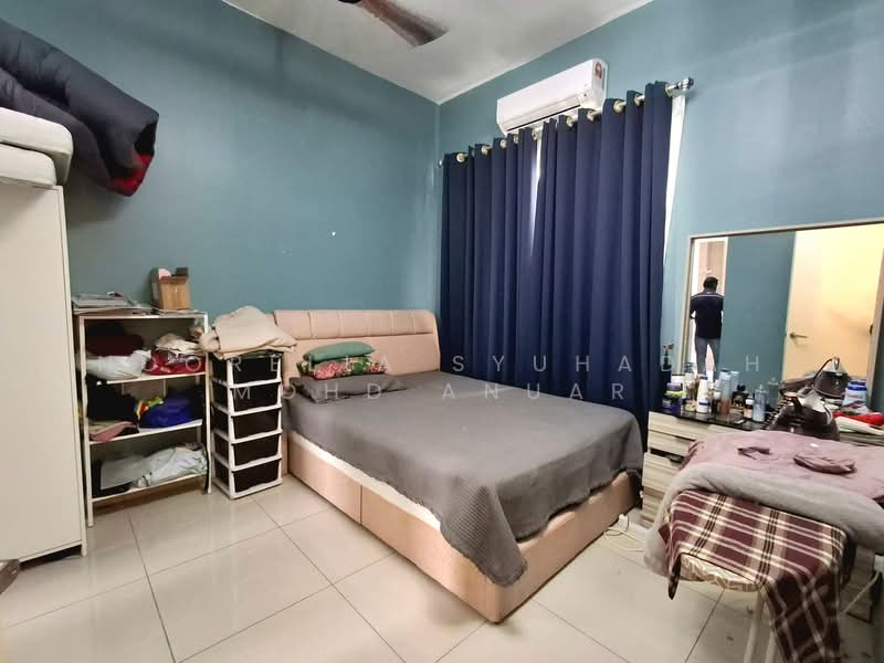 2-storey Terraced House for Sale in Bemban (Melaka) - Noorelia Syuhadah Mohd Anuar - Bedroom - PropertyGuru.com.my