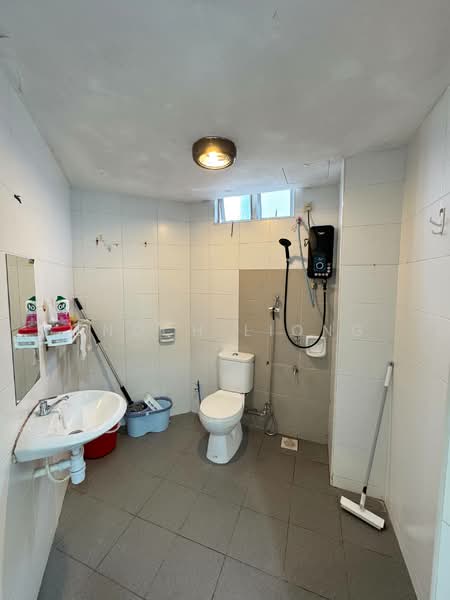 Service Residence for Rent at Tebrau City Residences - Enoch Liong - Bathroom - PropertyGuru.com.my