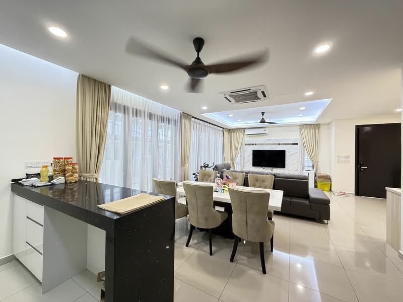 2-storey Terraced House for Sale in Kajang (Selangor) - Aaron Yiong - Living Room - PropertyGuru.com.my