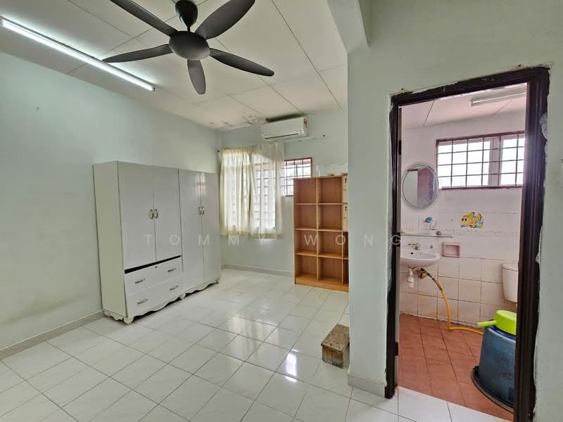 2-storey Terraced House for Sale in Bandar Damai Perdana (Cheras) - Tommy Wong - Bedroom - PropertyGuru.com.my