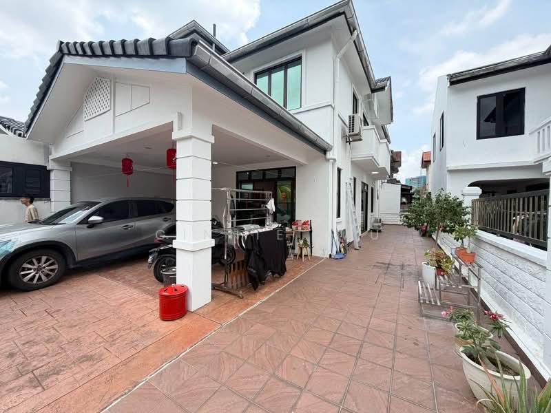 Cluster House for Sale in Austin (Johor Bahru) - Ginnie Lau - Exterior - PropertyGuru.com.my