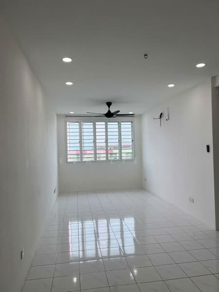 The Rise Collection 2 untuk Untuk Dijual - RM 385,000, Mac 2026 - Living Room - PropertyGuru.com.my