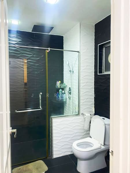 One World 2 (1-Sky) untuk Untuk Disewa - RM 2,100 /bulan, Apr 2026 - Bathroom - PropertyGuru.com.my