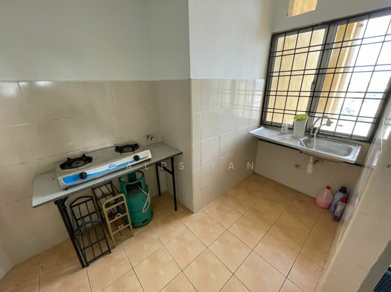 Condominium for Sale at Angkasa Condominiums - Alps Tan - Kitchen - PropertyGuru.com.my