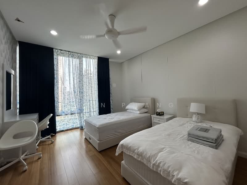 Service Residence for Sale at The Oval - Evon Phang - Bedroom - PropertyGuru.com.my