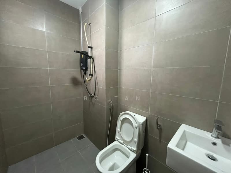 99 Residence untuk Untuk Disewa - RM 2,000 /bulan, Apr 2026 - Bathroom - PropertyGuru.com.my