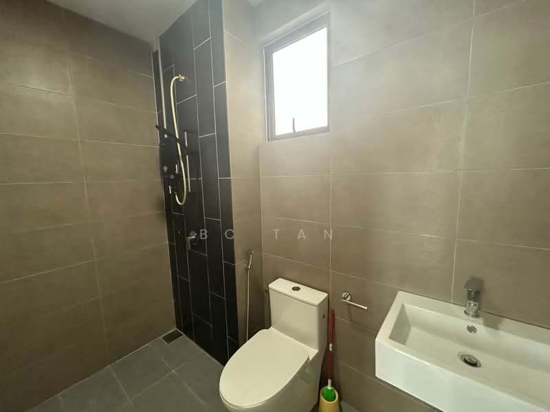99 Residence untuk Untuk Disewa - RM 2,000 /bulan, Apr 2026 - Bathroom - PropertyGuru.com.my
