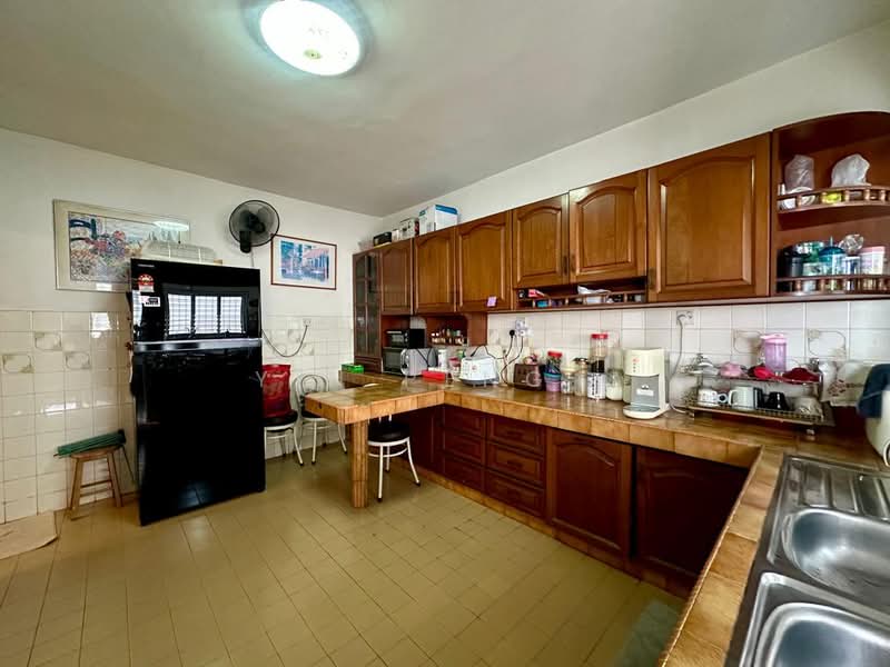 2-storey Terraced House for Sale in Taman Tun Dr Ismail (Kuala Lumpur) - Yin Peng . - Kitchen - PropertyGuru.com.my