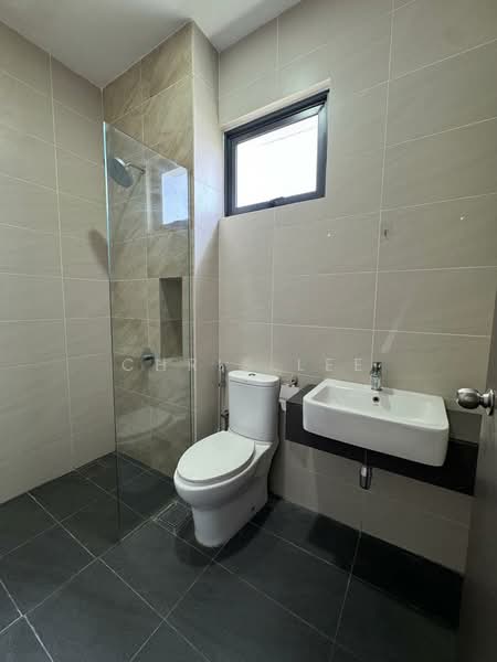 Semi-Detached House for Rent in Telok Panglima Garang (Selangor) - Chris Lee - Bathroom - PropertyGuru.com.my