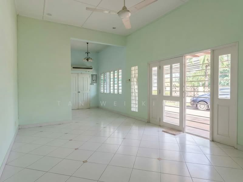 Bungalow for Sale in Gelugor (Penang) - Tan Wei King - Living Room - PropertyGuru.com.my
