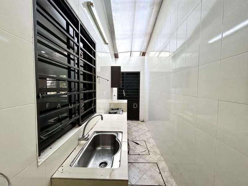 Terraced House for Sale in Bandar Tun Hussein Onn (Cheras) - Fauzi Abdullah - Kitchen - PropertyGuru.com.my