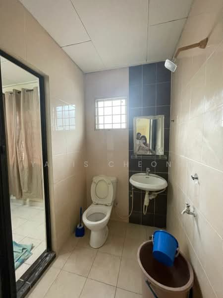 Rumah Teres 2 Tingkat untuk Disewa di Puchong (Selangor) - Yanis Cheong - Bathroom - PropertyGuru.com.my