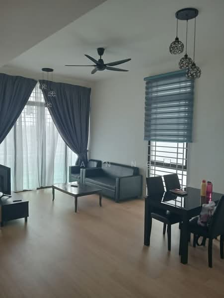 Wave @ Marina Cove untuk Untuk Disewa - RM 2,500 /bulan, Mac 2026 - Living Room - PropertyGuru.com.my