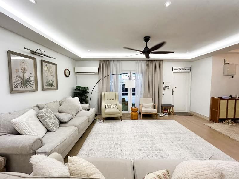 Terraced House for Sale in Bandar Tun Hussein Onn (Cheras) - Fauzi Abdullah - Living Room - PropertyGuru.com.my