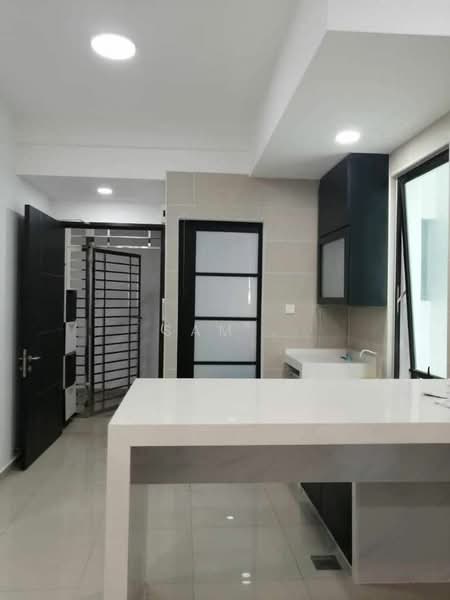 Wave @ Marina Cove untuk Untuk Dijual - RM 428,000, Mac 2026 - Kitchen - PropertyGuru.com.my