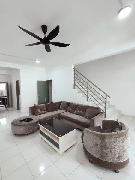 Double storey house for rent Taman setia indah untuk Untuk Disewa - RM 3,000 /bulan, Apr 2026 - Living Room - PropertyGuru.com.my