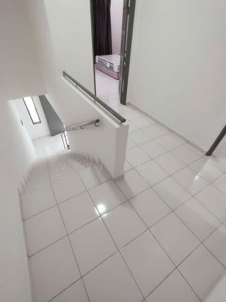Double storey house for rent Taman setia indah untuk Untuk Disewa - RM 3,000 /bulan, Apr 2026 - Corridor - PropertyGuru.com.my
