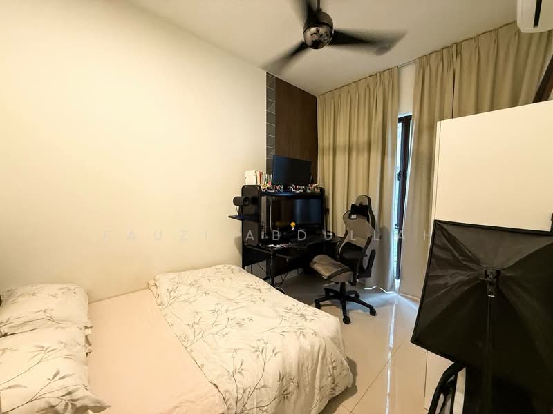 Condominium for Sale at Isle of Kamares - Fauzi Abdullah - Bedroom - PropertyGuru.com.my