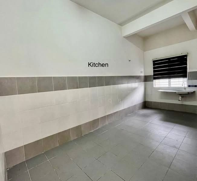 Taman wira permai seksyen 30 untuk Untuk Dijual - RM 600,000, Apr 2026 - Kitchen - PropertyGuru.com.my