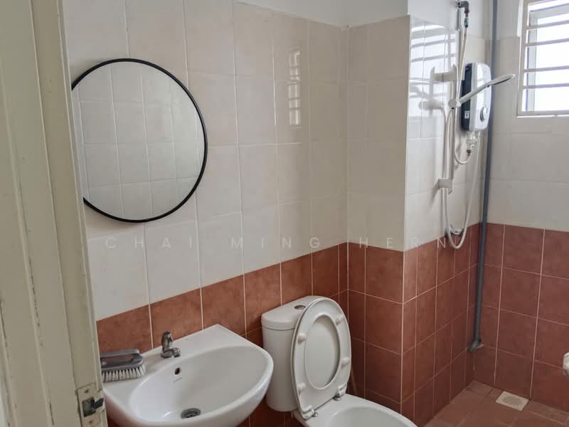 Kondominium untuk Disewa di Pearl Avenue - Chai Ming Hern - Bathroom - PropertyGuru.com.my