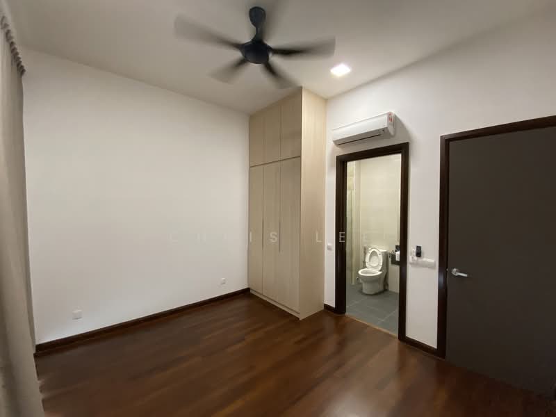 Semi-Detached House for Rent in Telok Panglima Garang (Selangor) - Chris Lee - Bathroom - PropertyGuru.com.my
