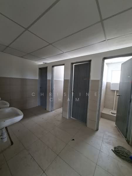 Detached Factory for Rent in Taman Perindustrian Kota Tinggi (Kota Tinggi) - Christine Cham - Bathroom - PropertyGuru.com.my