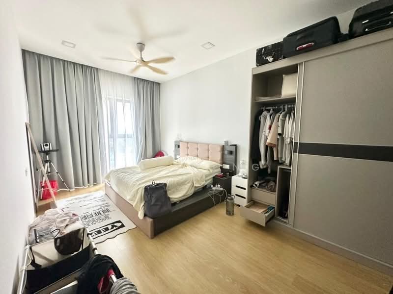 Condominium for Sale at Amberside @ Country Garden Danga Bay - Jax Wong - Bedroom - PropertyGuru.com.my