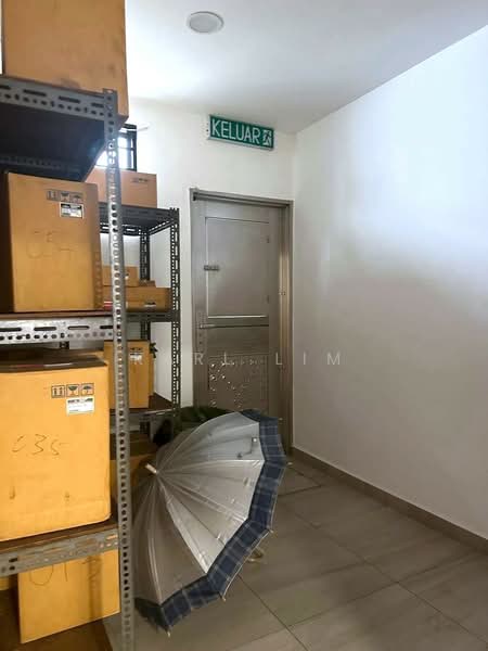 Office for Sale in Taman Molek (Johor Bahru) - Karl Lim - Entrance - PropertyGuru.com.my
