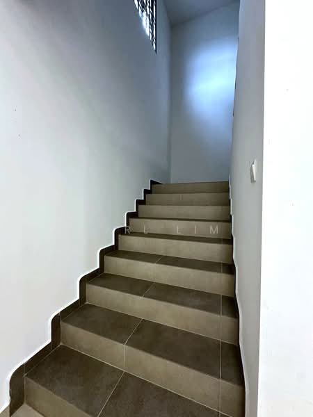 Office for Sale in Taman Molek (Johor Bahru) - Karl Lim - Interior - PropertyGuru.com.my