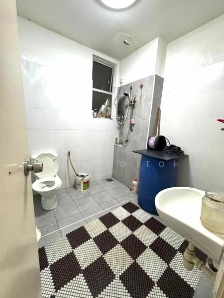 2-storey Terraced House for Sale in Bandar Seri Alam (Masai) - Ee Fong Toh - Bathroom - PropertyGuru.com.my