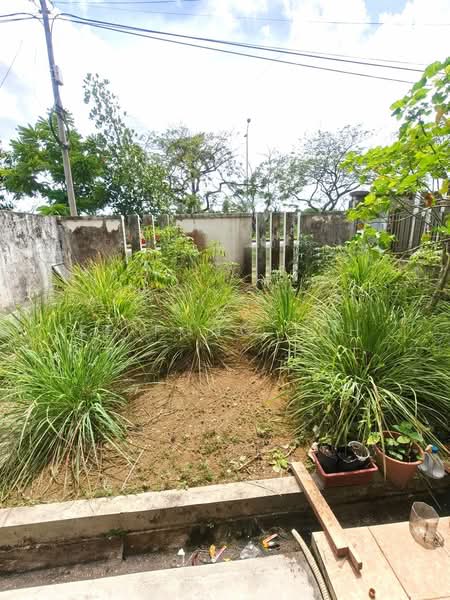 2-storey Terraced House for Sale in Bandar Seri Alam (Masai) - Ee Fong Toh - Garden - PropertyGuru.com.my