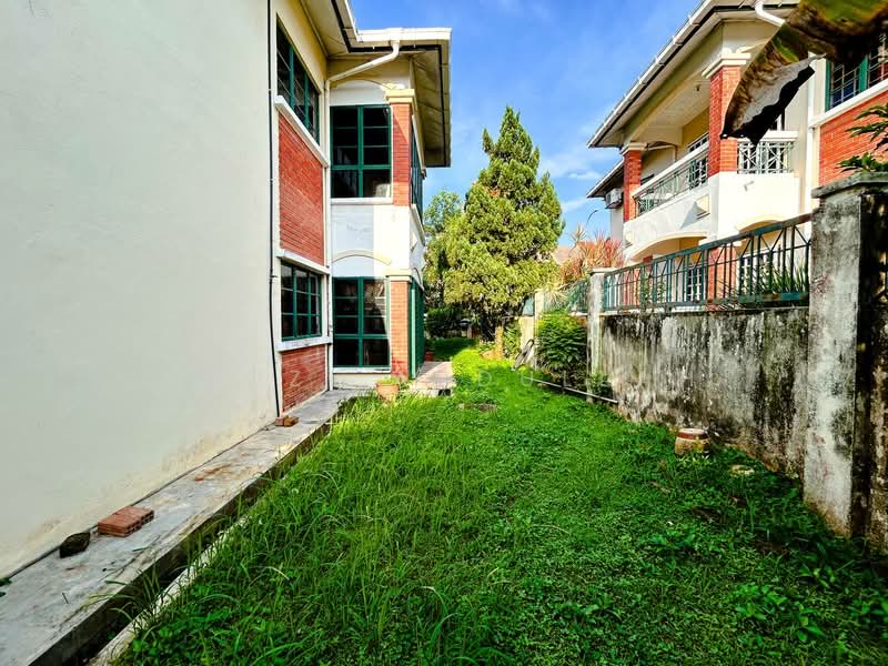 Semi-Detached House for Sale in Bandar Tun Hussein Onn (Cheras) - Fauzi Abdullah - Exterior - PropertyGuru.com.my