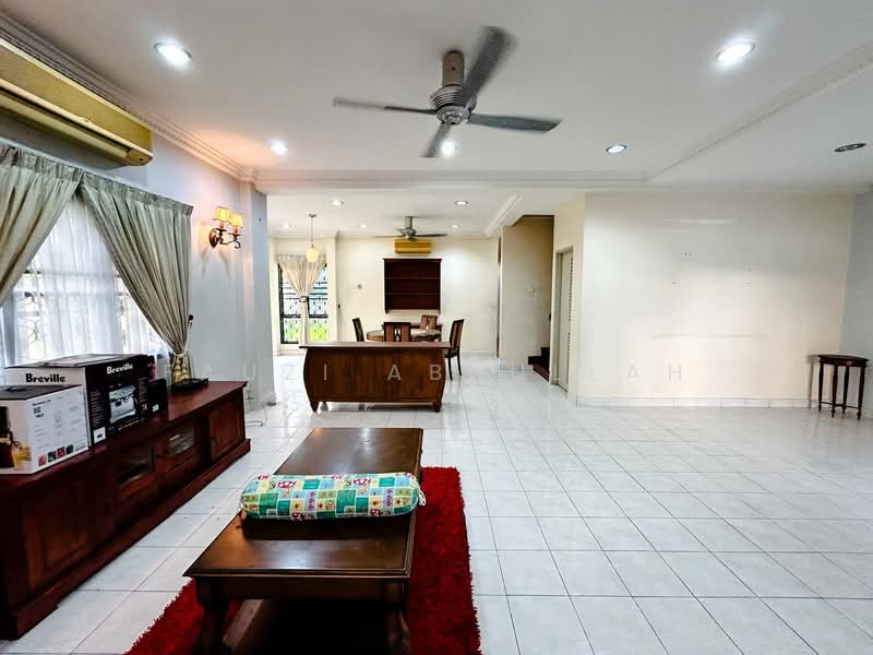 Semi-Detached House for Sale in Bandar Tun Hussein Onn (Cheras) - Fauzi Abdullah - Living Room - PropertyGuru.com.my