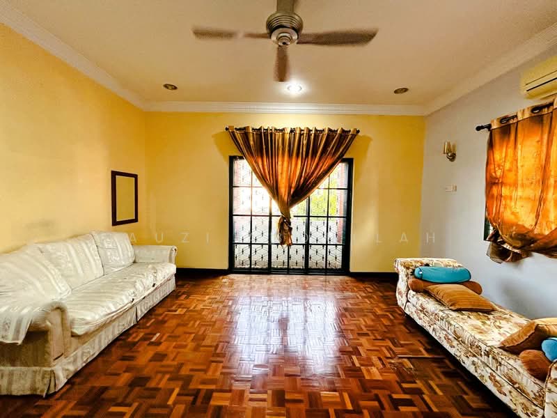 Semi-Detached House for Sale in Bandar Tun Hussein Onn (Cheras) - Fauzi Abdullah - Living Room - PropertyGuru.com.my
