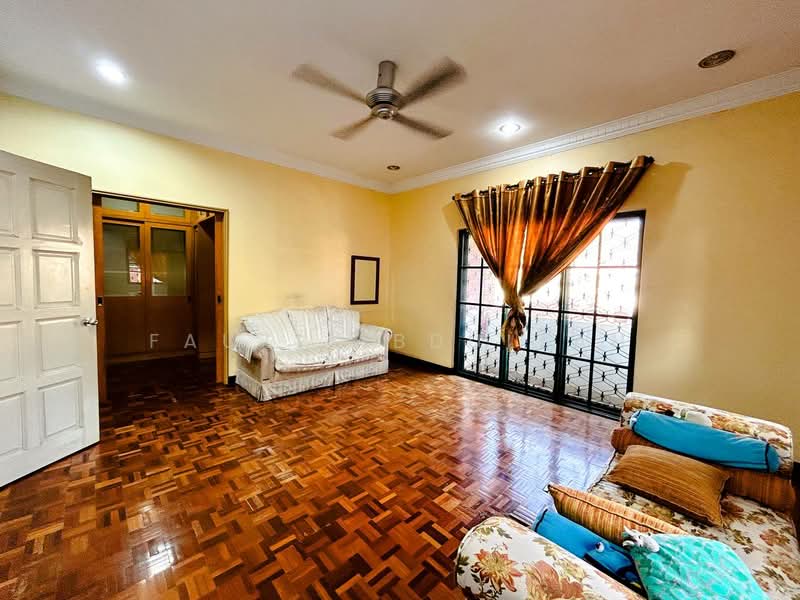 Semi-Detached House for Sale in Bandar Tun Hussein Onn (Cheras) - Fauzi Abdullah - Living Room - PropertyGuru.com.my