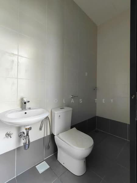 Cluster House for Sale in Eco Botanic (Iskandar Puteri (Nusajaya)) - Nicholas Tey - Bathroom - PropertyGuru.com.my