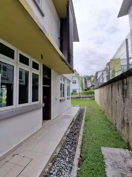 Untuk Dijual - Tijani Ukay