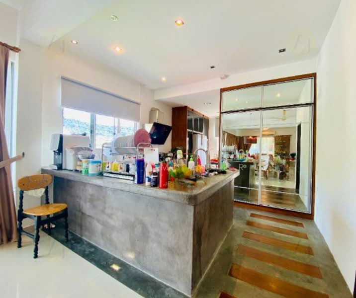 2.5-storey Terraced House for Sale in Ampang (Selangor) - Ibrahim Iderus - Kitchen - PropertyGuru.com.my