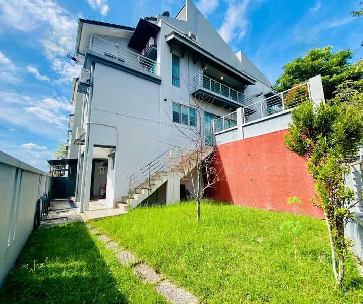2.5-storey Terraced House for Sale in Ampang (Selangor) - Ibrahim Iderus - Exterior - PropertyGuru.com.my
