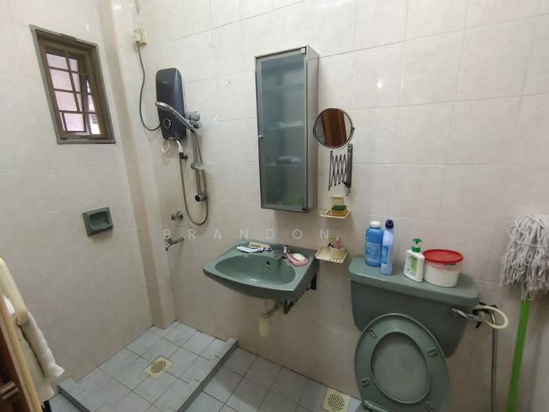 Taman Setiawangsa untuk Untuk Dijual - RM 750,000, Mac 2026 - Bathroom - PropertyGuru.com.my