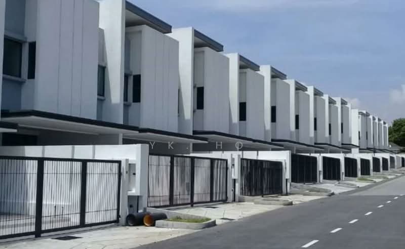 4.5-storey Terraced House for Sale in Ampang Jaya (Ampang) - YK. Ho - Exterior - PropertyGuru.com.my