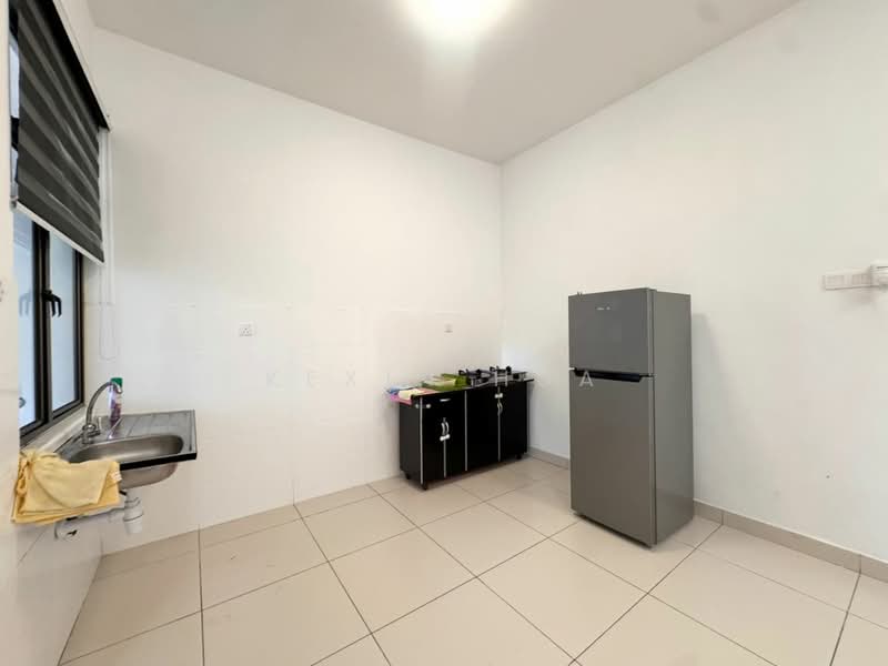 2-storey Terraced House for Rent in Taman Mutiara Rini (Skudai) - Kexin Hua - Kitchen - PropertyGuru.com.my