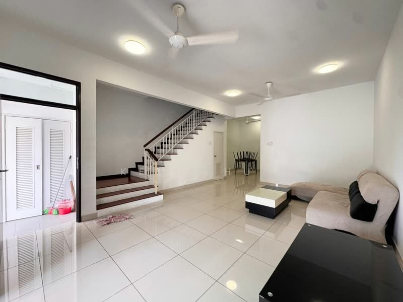2-storey Terraced House for Rent in Taman Mutiara Rini (Skudai) - Kexin Hua - Living Room - PropertyGuru.com.my