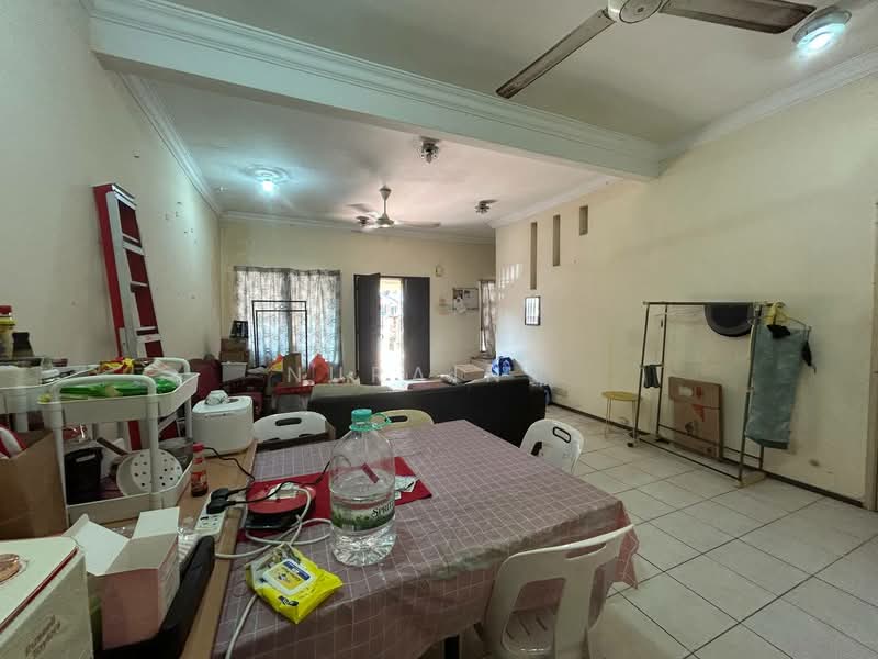 2-storey Terraced House for Sale in Bukit Jelutong (Shah Alam) - Nurain . - Living Room - PropertyGuru.com.my