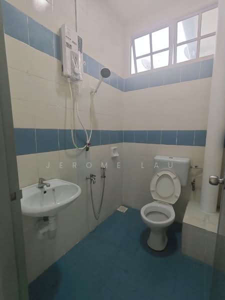 Impian Senibong Apartment untuk Untuk Dijual - RM 599,000, Apr 2026 - Bathroom - PropertyGuru.com.my