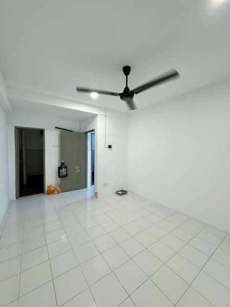 Apartment for Rent at Pangsapuri Pulai Mutiara - Lesley Tan - Interior - PropertyGuru.com.my
